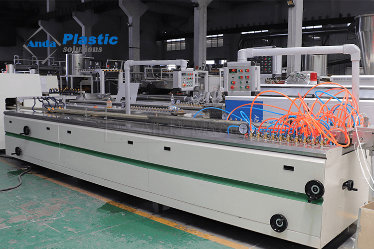 Lini Produksi Panel Dinding PVC 65/132 Kecepatan Tinggi